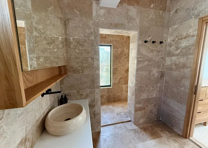 Traditional Kalkan With Private Pool And Gym 别墅 *