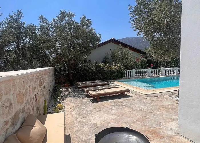 Traditional Kalkan With Private Pool And Gym *